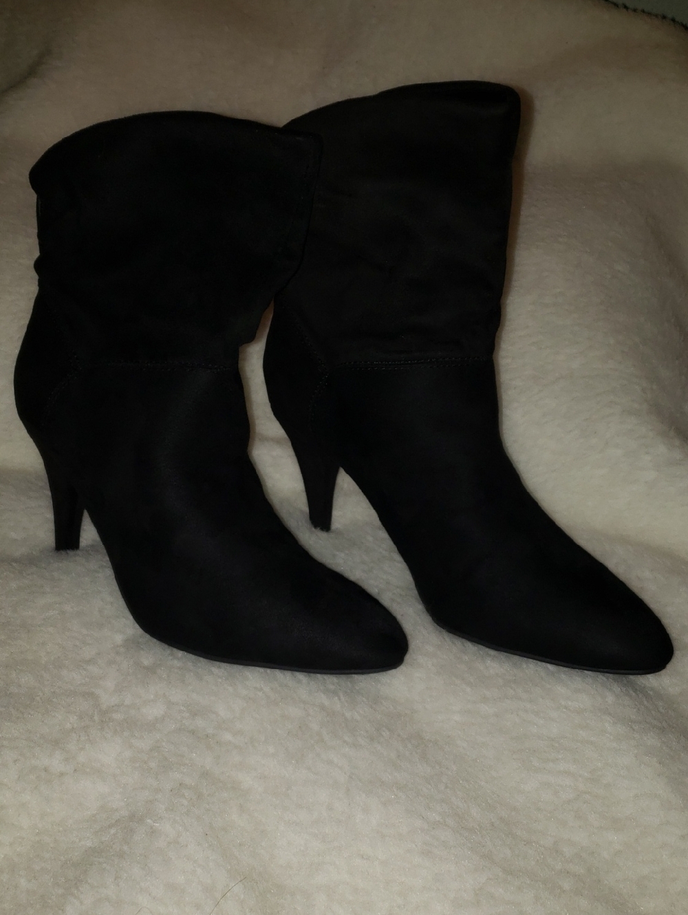 Unisa Classic Black Suede Heeled Boots 7.5 M